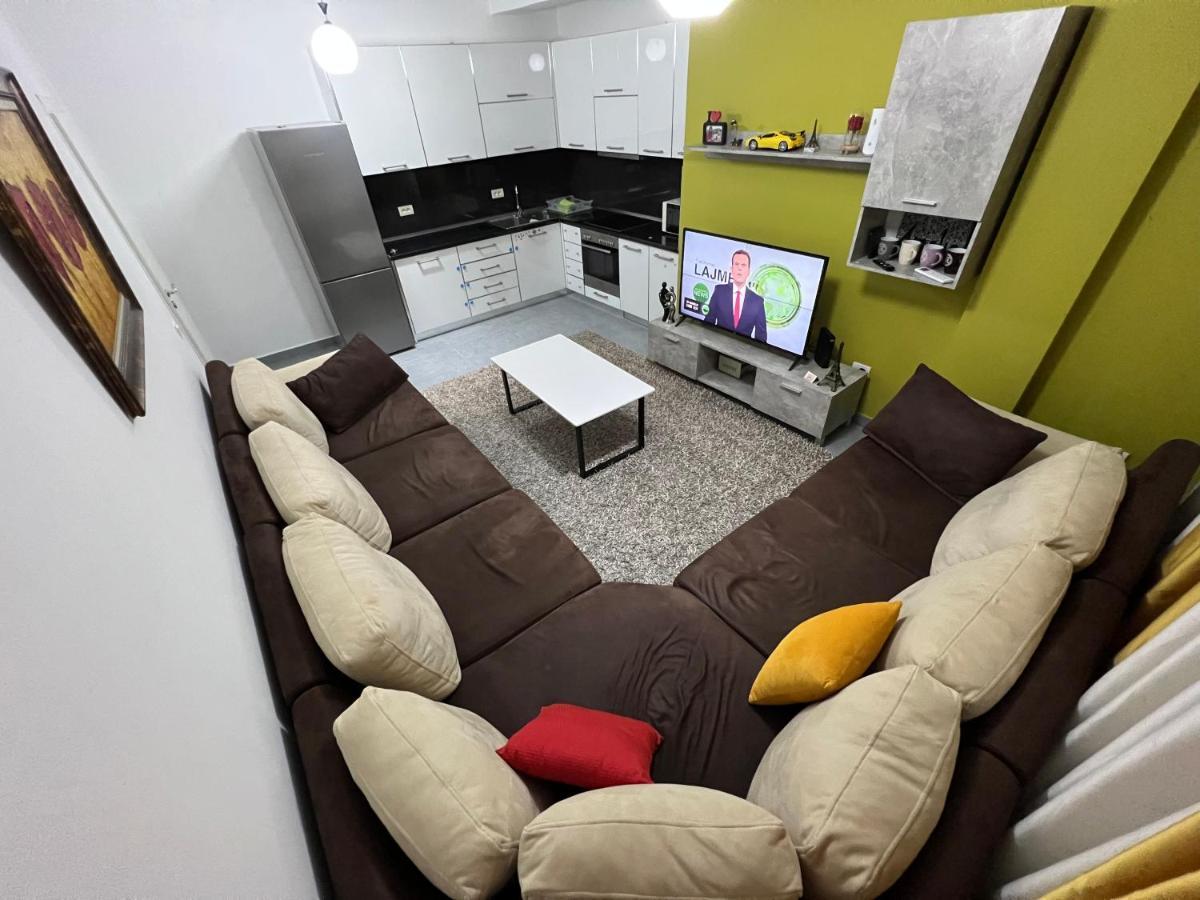 Apartment Rent Elbasan City Center 1 Exterior photo